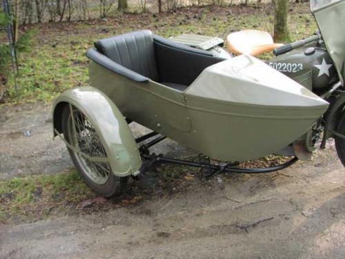 LS 29 Goulding sidecar interior view